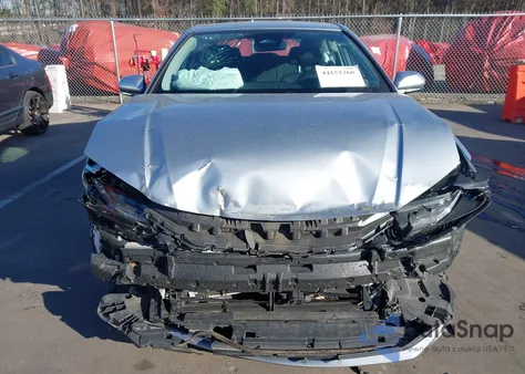 2025 Toyota Camry Le from USA, damaged, VIN 4T1DBADK6SU002162